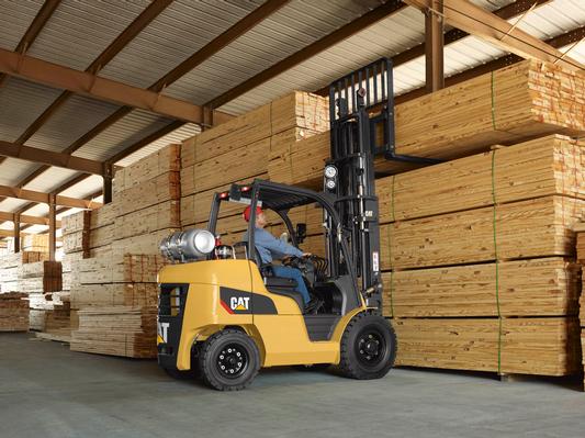 Caterpilliar Forklift Warehouse