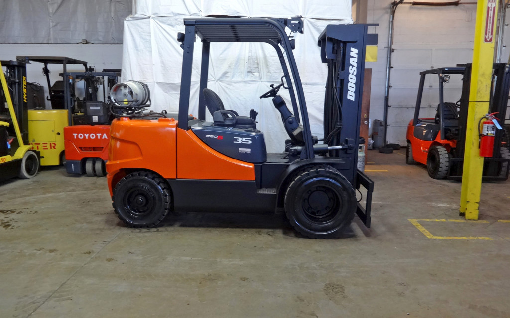  2008 Doosan G35-5 Forklift on Sale in Florida