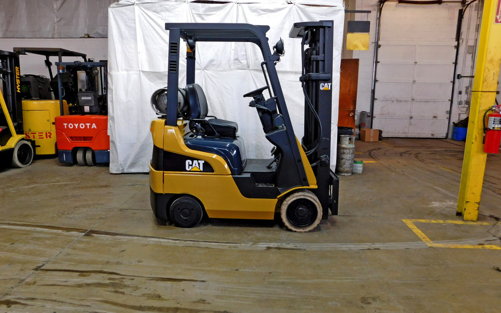  2006 Caterpillar C3000 Forklift on Sale in Florida