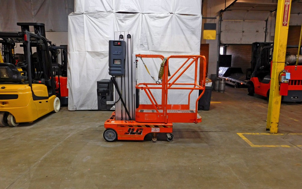  2000 JLG 15SP PErsonal Lift on Sale in Florida