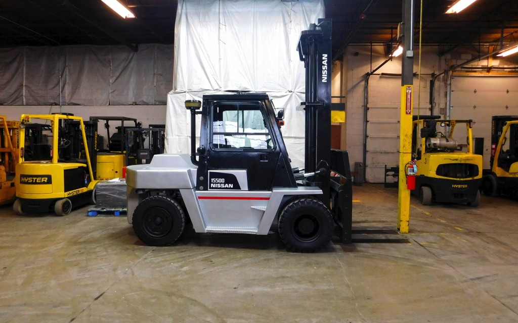  2005 Nissan VF05H70V Forklift on Sale in Florida