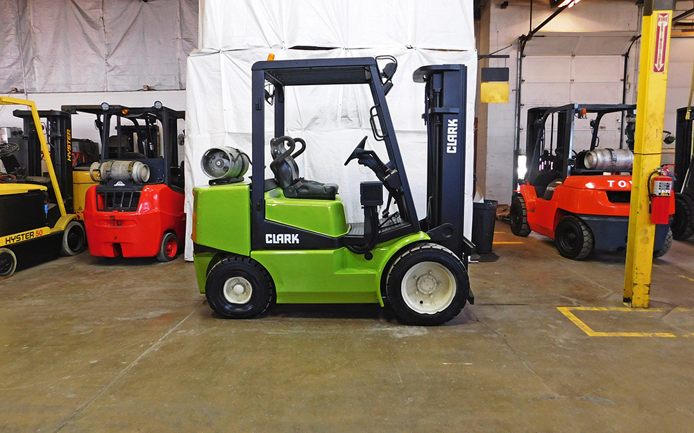  2000 Clark CGP30 Forklift on Sale in Florida